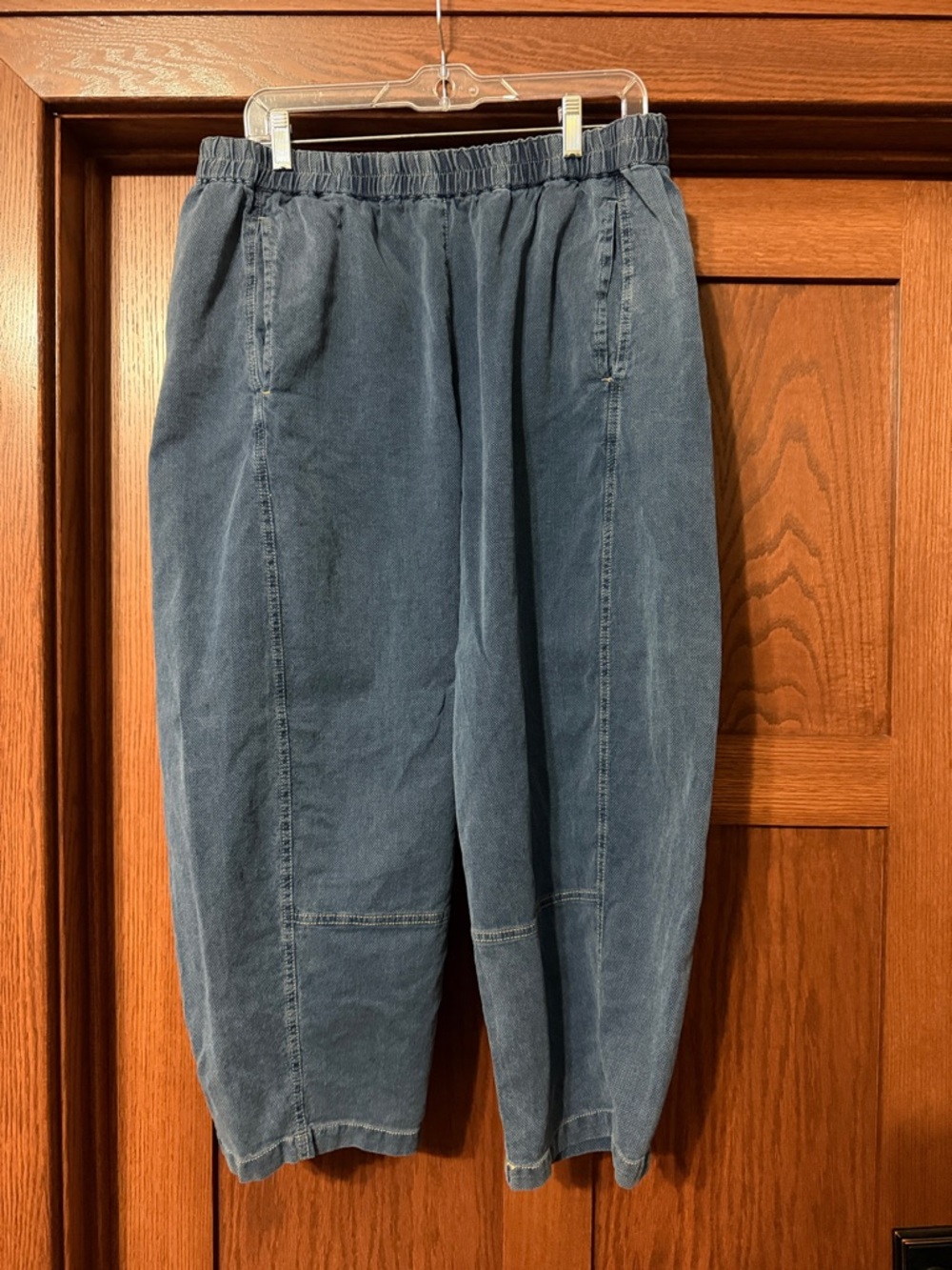Max Studio Dark Blue Knit Elastic Waist Pants